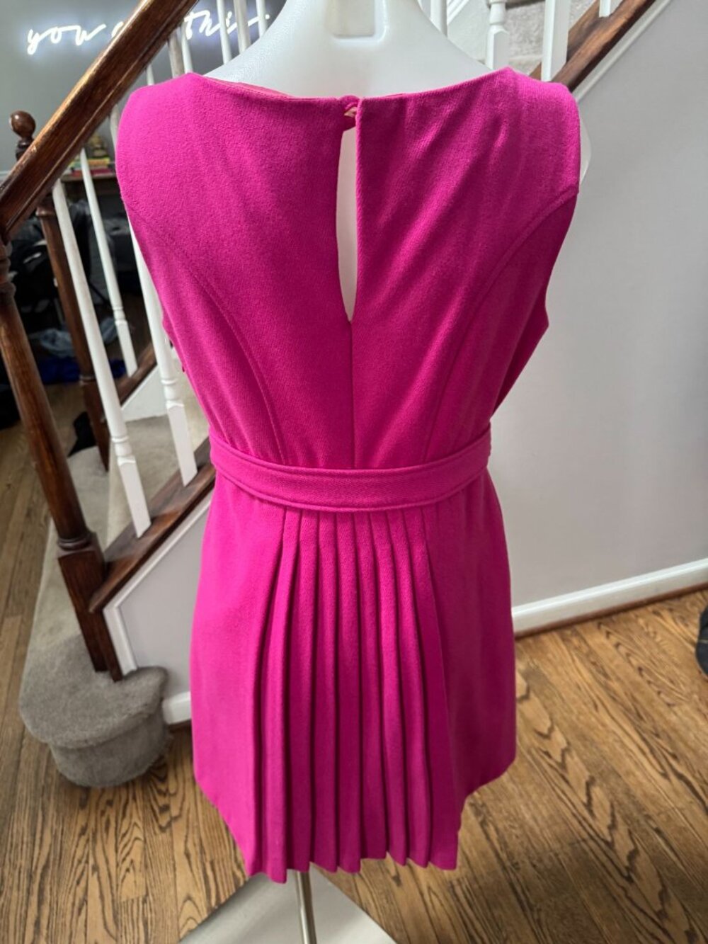 RED R.E.D. Valentino Pink Wool Pleated Button Belt Detail Mini Dress Size 44 - Picture 5 of 6